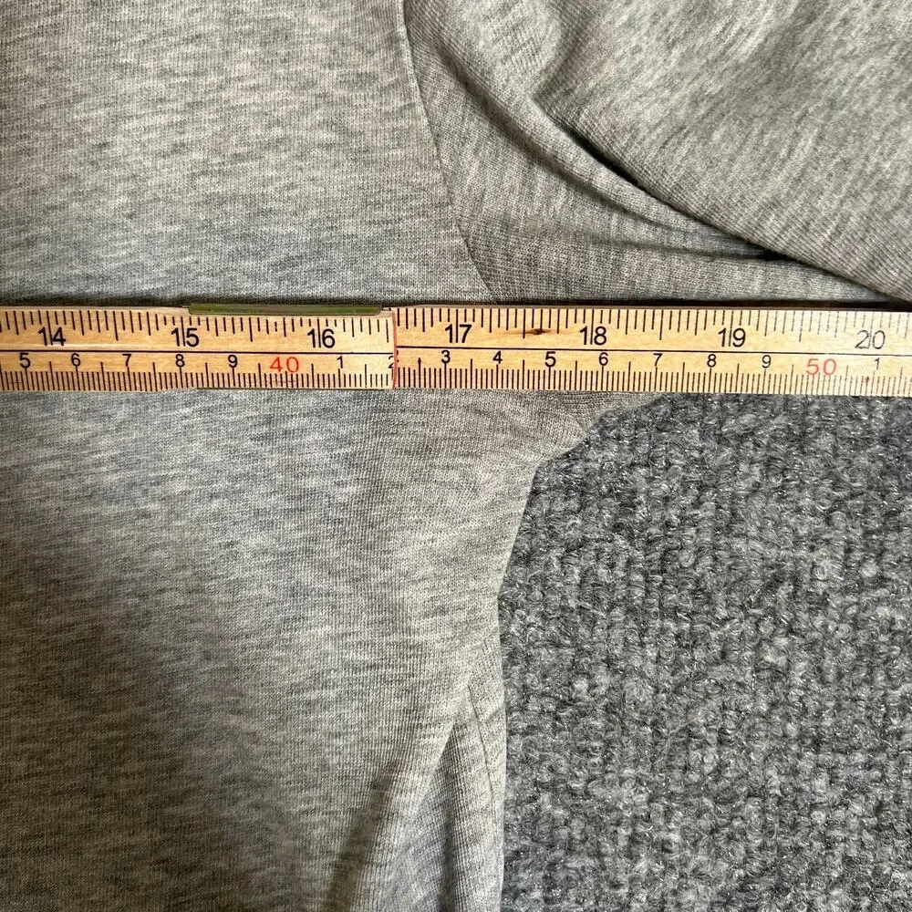 Jordan Shirt Mens Small Gray Fly Jumpman Logo Crewneck T-Shirt Comfort‎